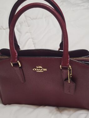 Excellent Condition Coach Women's Leather Satchel Bag in Burgundy
